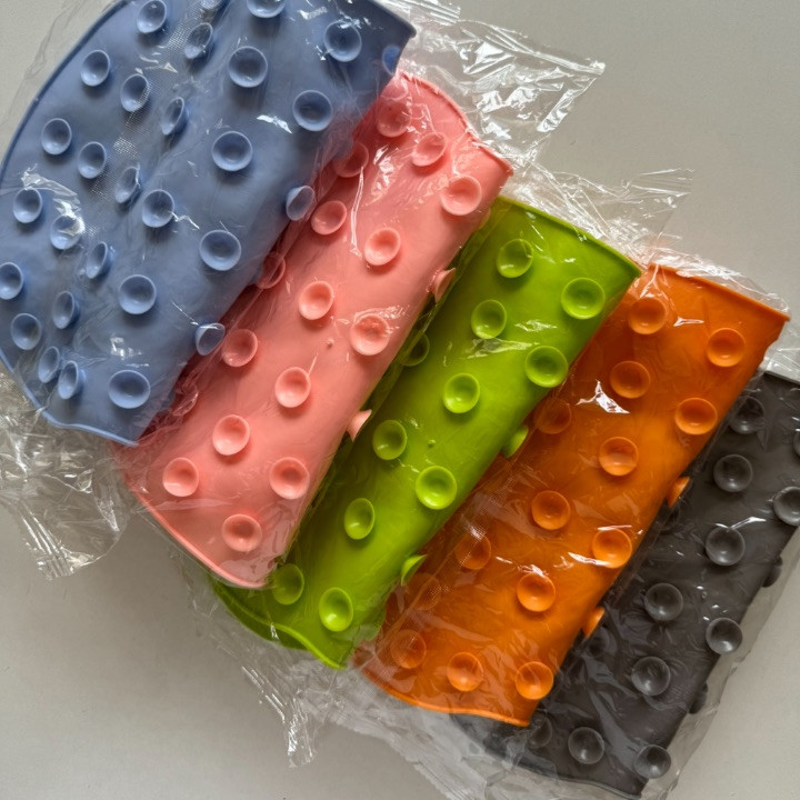 لیف سیلیکونی دیواری با رنگبندی متنوع